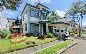 Villa Semesta
