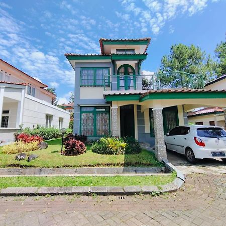 Villa Semesta Cikundul Bagian luar foto